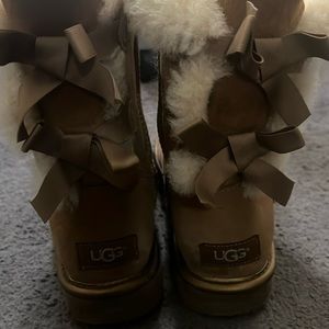 UGG chestnut brown Bailey bow